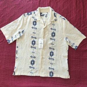 Zara Cream Short-Sleeve Button-Down Shirt with Navy Pattern